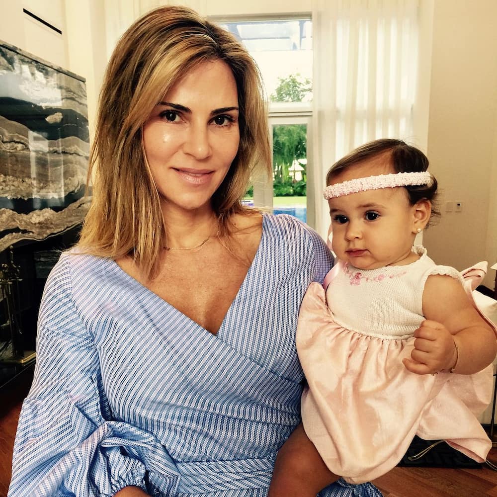 Alex Rodriguez Spends Time With Ex-Wife Cynthia Scurtis After