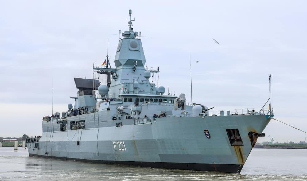 The "Hesse" frigate will be able to respond to potential Yemeni rebel attacks including from missiles, drones and remotely controlled "kamikaze boats", Germany's navy chief said