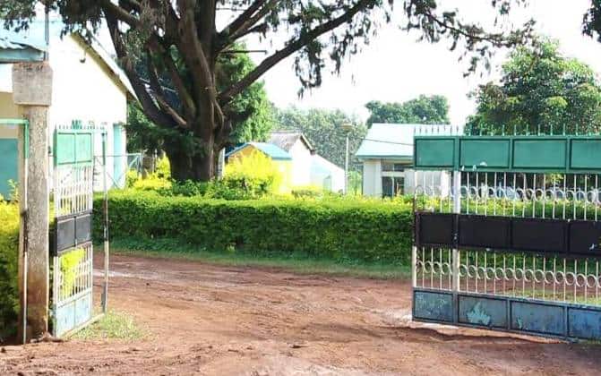 Busia prison warden disarmed for sleeping with quarantined COVID-19 patient