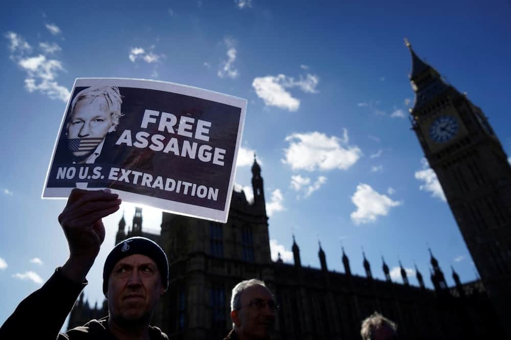In October, supporters of Assange formed a human chain around the UK parliament to demand his release