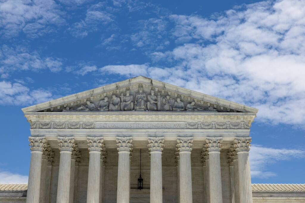 Supreme Court Says Americans Have Right To Carry Guns In Public - Tuko ...