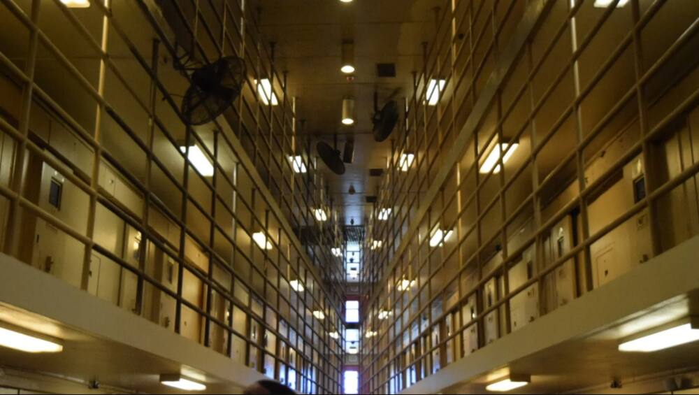 15 Most Dangerous Prisons in US and Famous Prisoners They Hosted Tuko