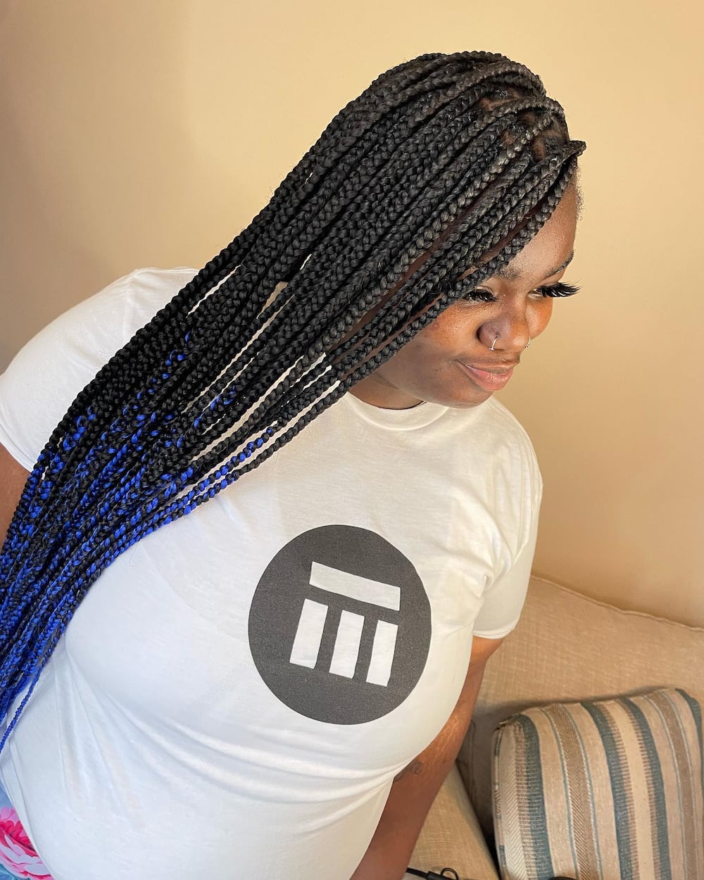 20 best knotless braids with curly ends for a stunning look 