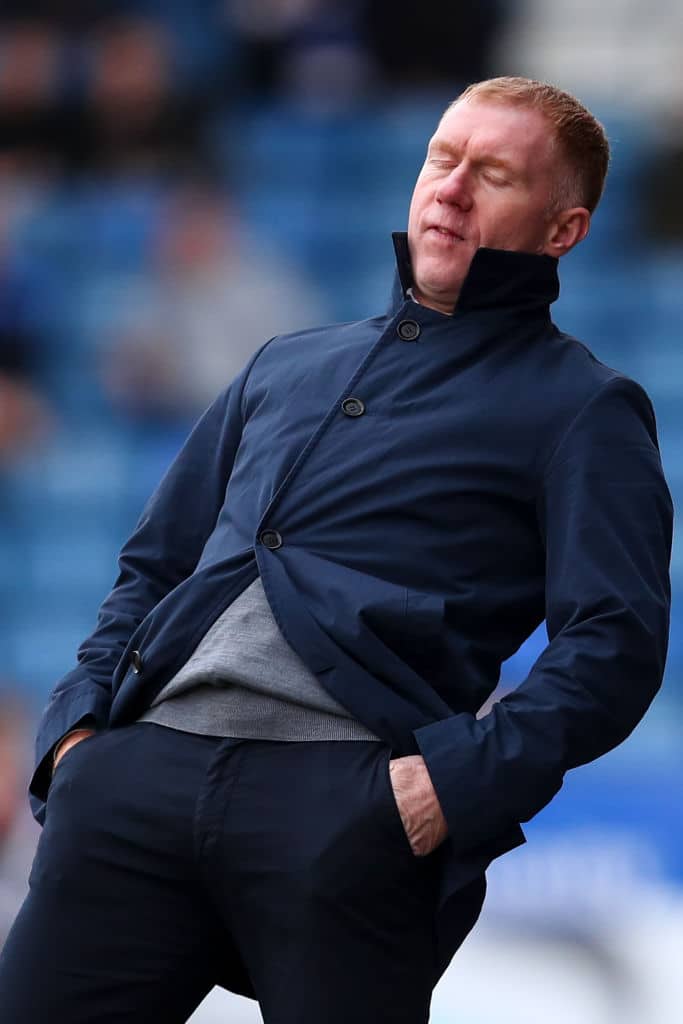 Paul Scholes resigns after barely a month on the job and one win