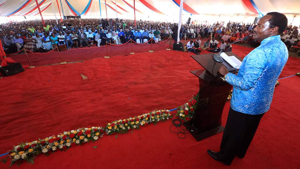 Kalonzo Asema Alijificha Mau Ili Kuhepa Kukamatwa Wakati wa Maandamano ya Azimio