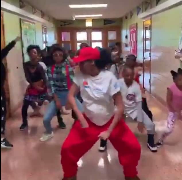 Heavily pregnant teacher lights up internet with epic Thriller dance moves