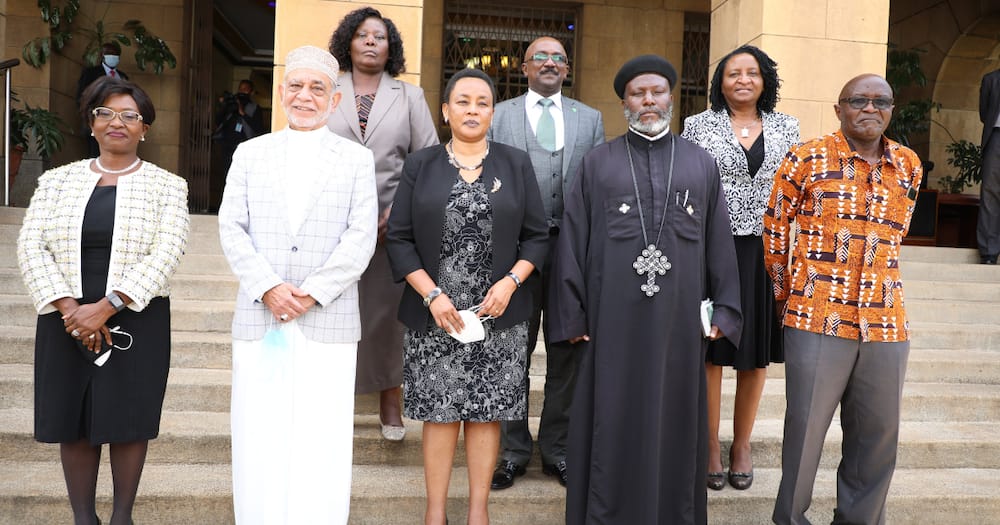 DCJ Mwilu (short hair) posing with the members of the IEBC selection panel. Photo: Judiciary Kenya.