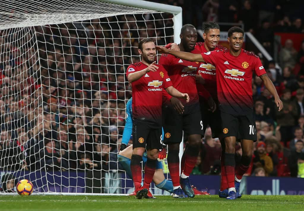 Much improved Manchester United silence Fulham 4-1 at Old Trafford