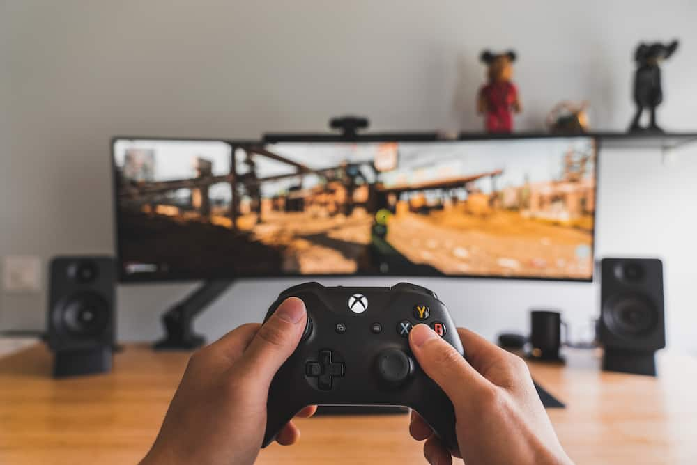 How to Get Started with Online Multiplayer Games When You're Bored At Home