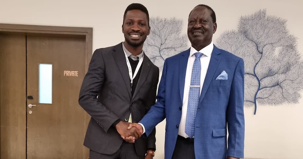 Bobi Wine (l) and Azimio flag bearer Raila Odinga (r)