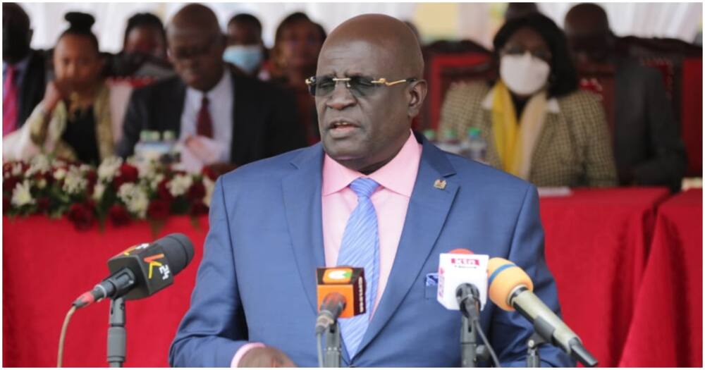 Waziri wa Elimu George Magoha ameagiza kuwa shule zote zifungwa.