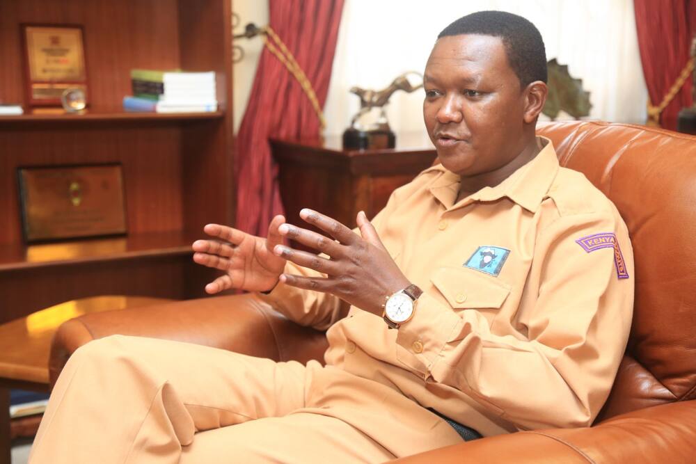 William Ruto sarcastically apologises to Alfred Mutua about firm handshake