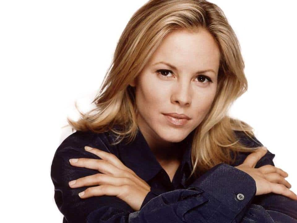 Maria bello sexy