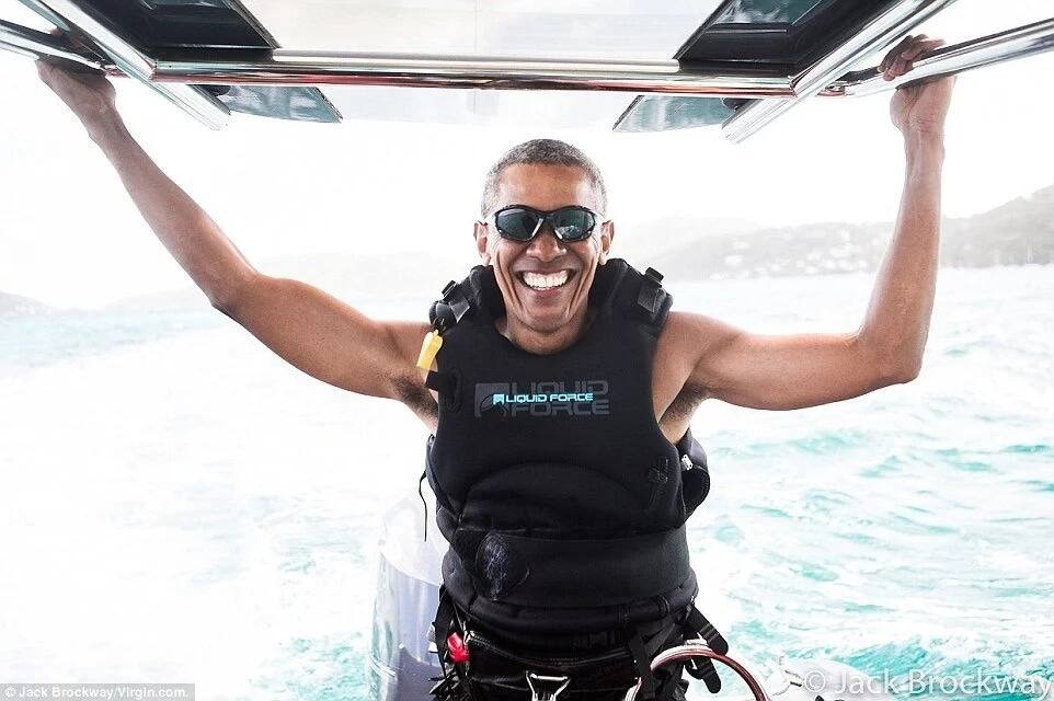 Aliyekuwa rais wa Marekani Barack OBAMA ajivinjari vilivyo baada ya kustaafu (picha)