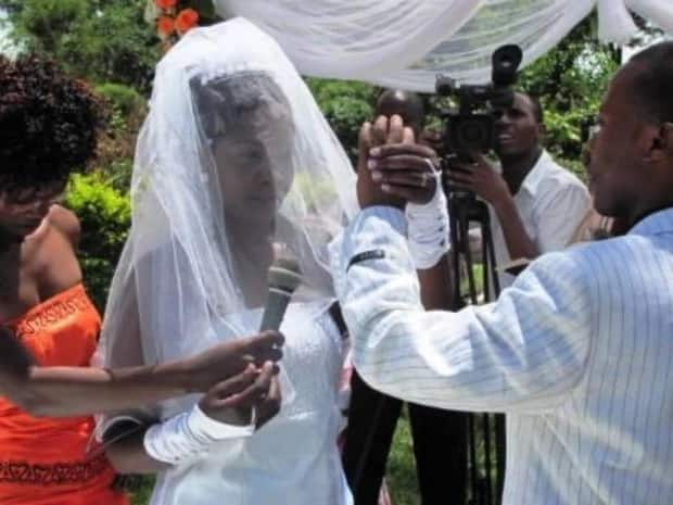 Gloria Muliro wedding photos and story