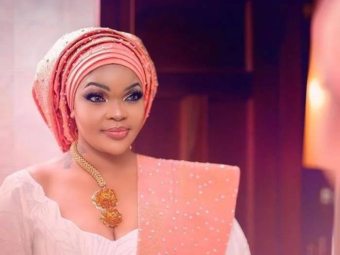 Wema Sepetu biography: age, boyfriend, child and latest photos ...