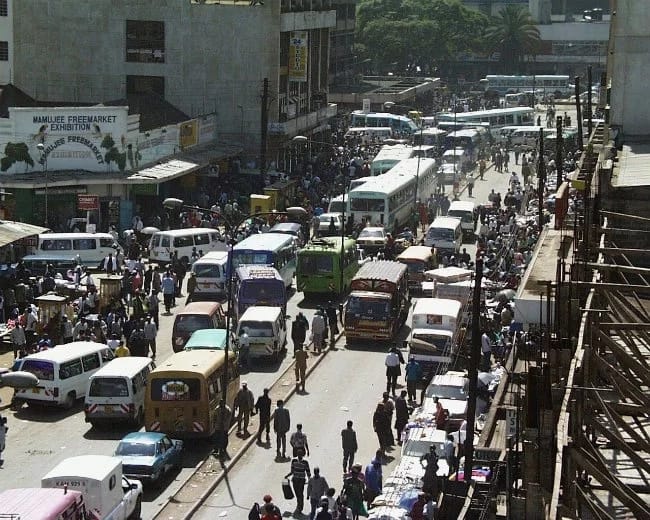 Wakazi WAMTANDIKA mwanamume aliyezoea kunyofoa masikio ya wanakijiji Kakamega