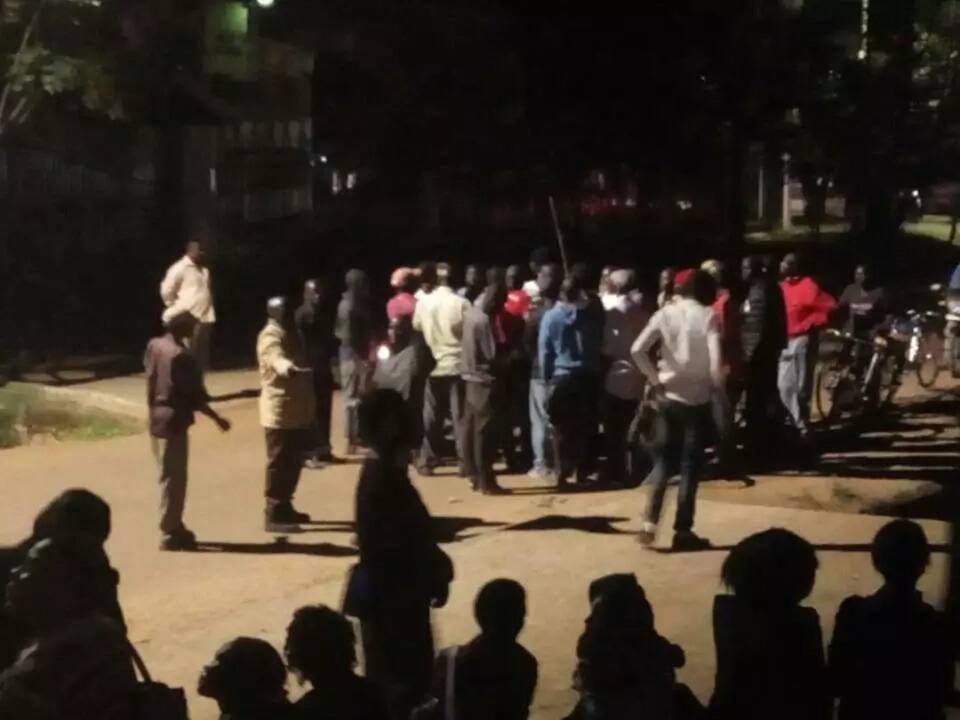 Protests in Bungoma after youths who 'attended Uhuru's rally were not paid' as promised (video)