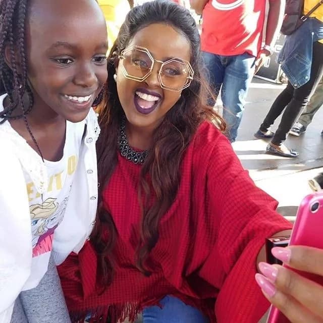 X sizzling photos of Trend presenter Amina Abdi's elegant hairstyles