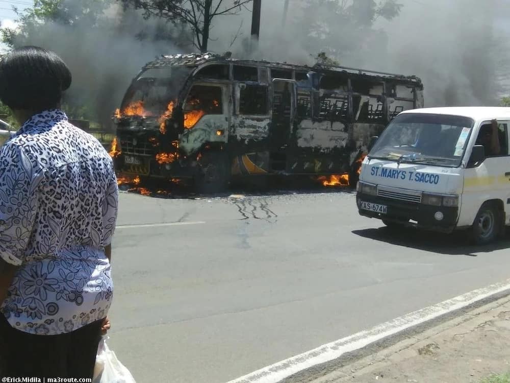 Just in: Rongai matatu burnt beyond recognition along Langata road