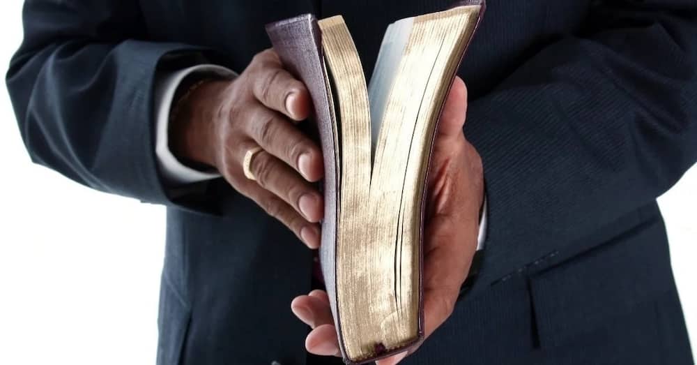 Pastor raises eyebrows after asking congregants to take off their inner wear