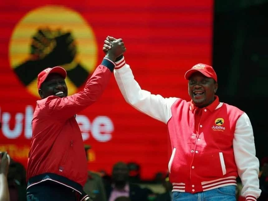 Rais Uhuru amruka DP Ruto, asema hana deni ya mtu 2022