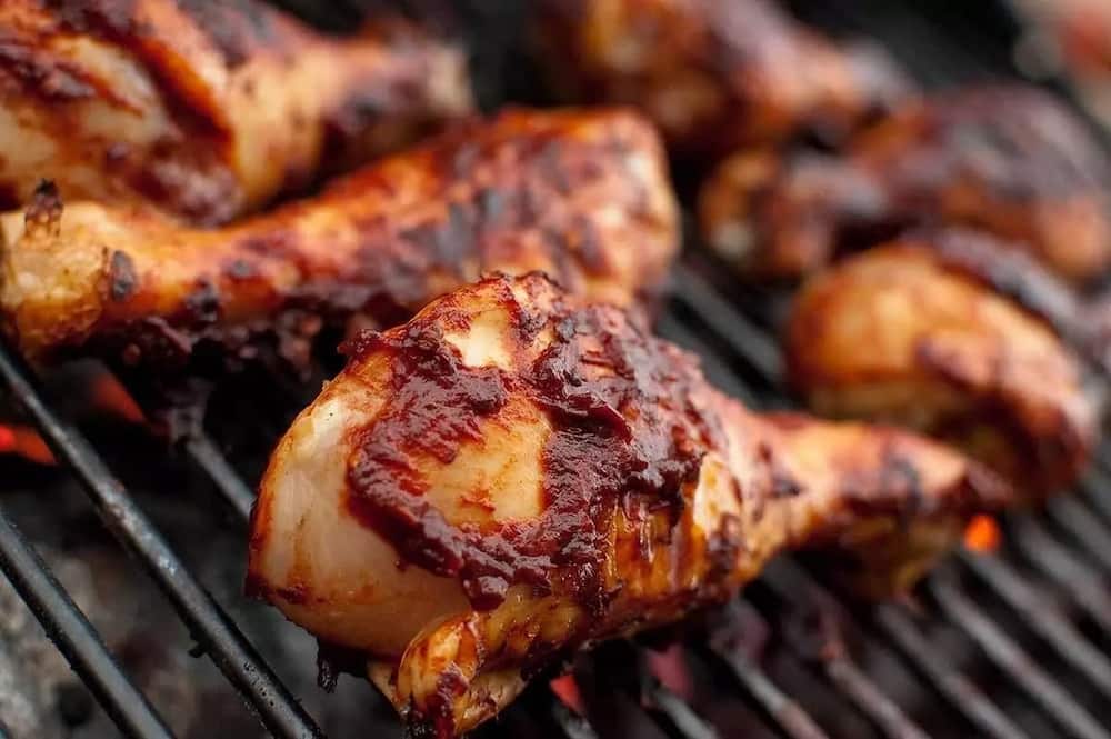 Man arrested for injecting chicken with chemicals before roasting, selling