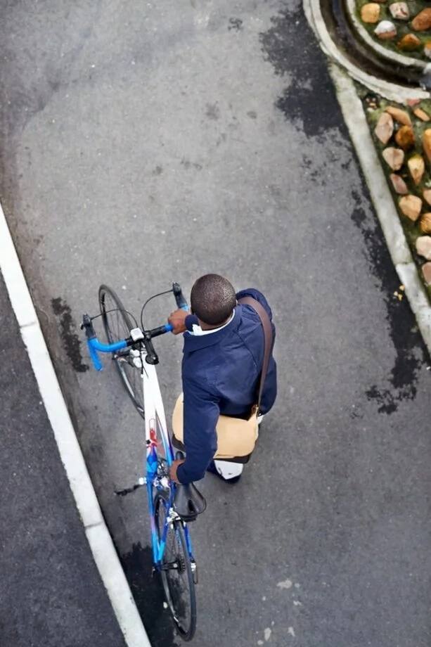 Inspiring! This young Kenyan started with zero money and now he is a successful entrepreneur