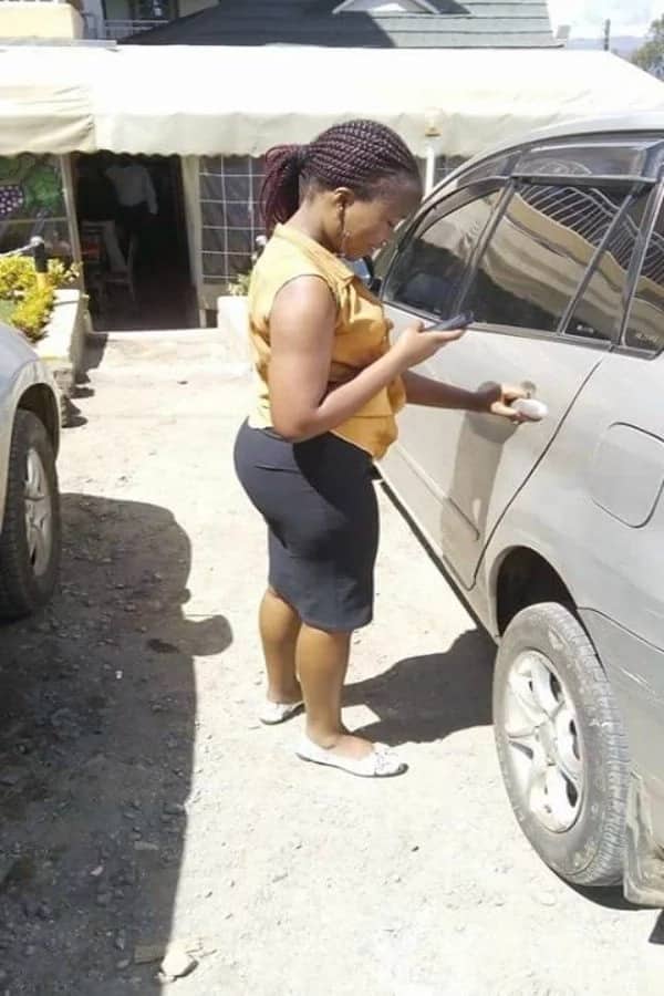 These 21 Kenyan women compete on who has the perfect hips and and lusty men will enjoy seeing this