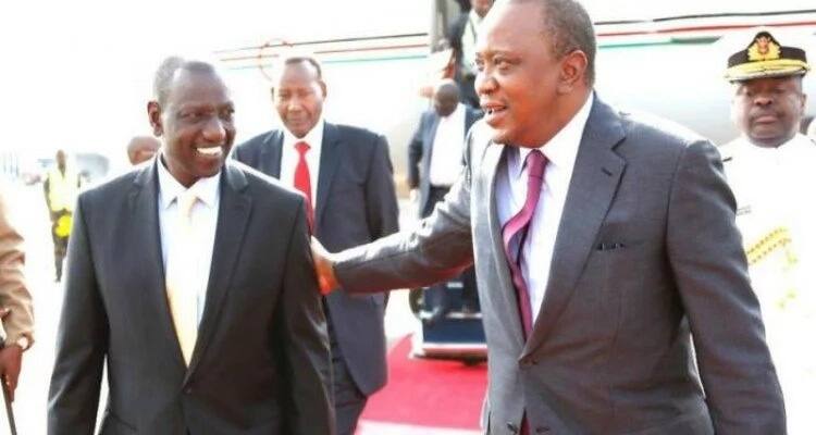 16 lovely photos of how William Ruto humbles before Uhuru Kenyatta