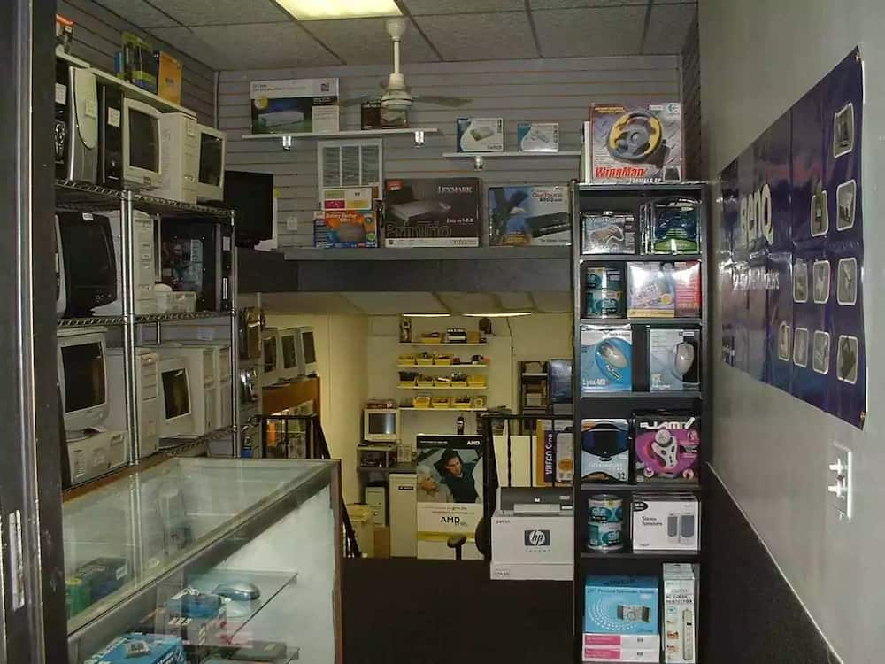 Computer Shops