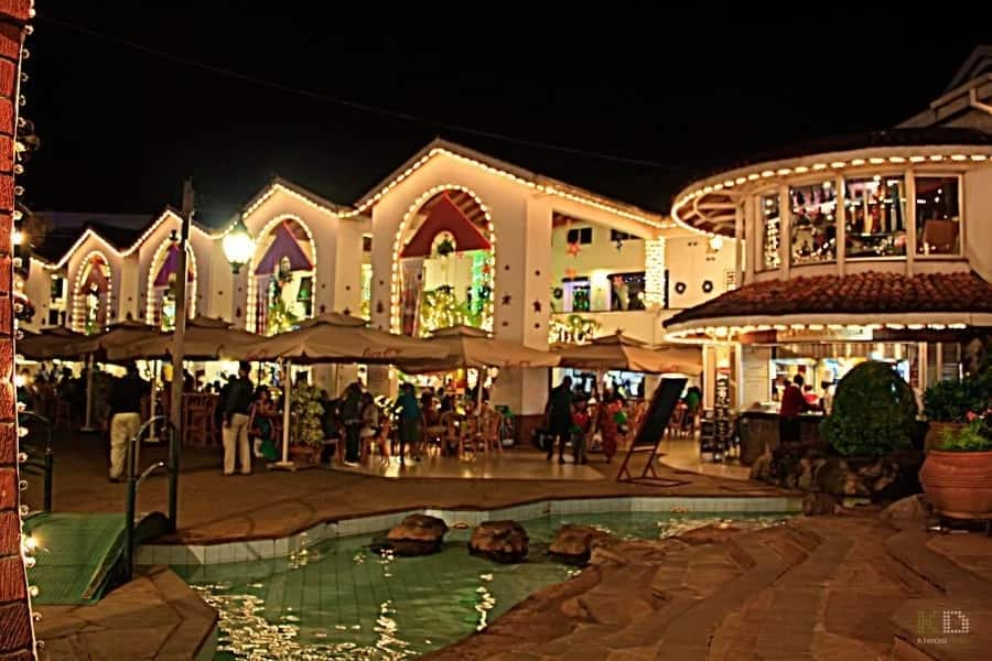 THE BEAUTIFUL VILLAGE MARKET MALL NAIROBI /THINGS TO DO AT VILLAGE MARKET 