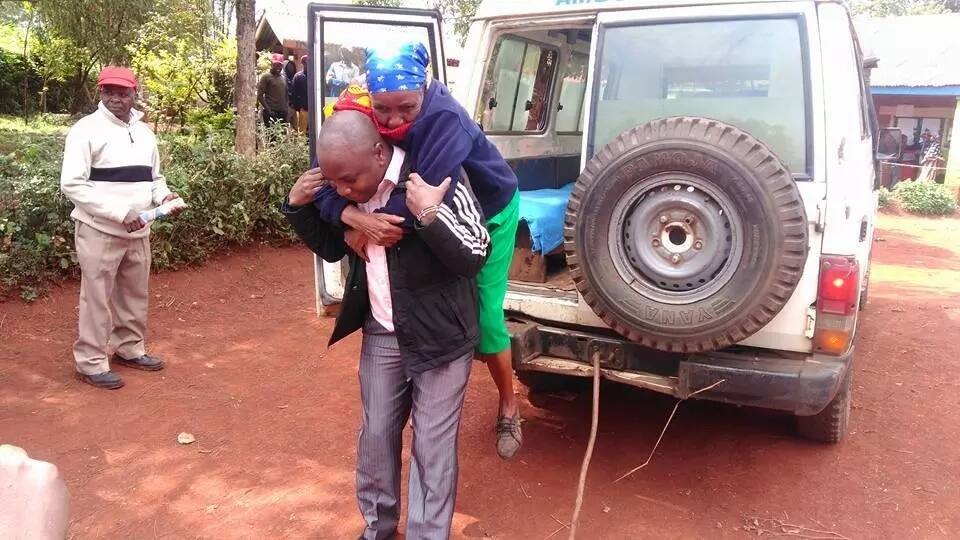 Meet Murang’a man who carried old women to polling stations on his back (photos)