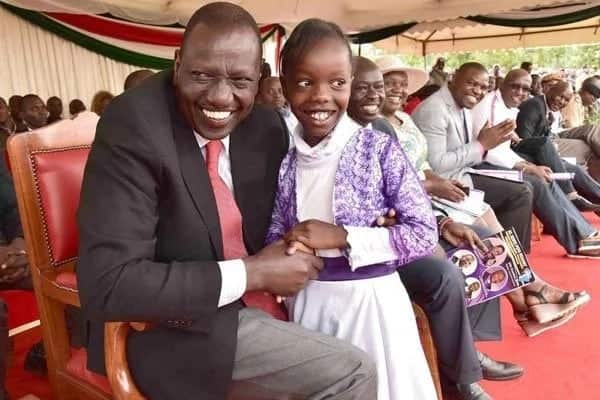 Shairi la kumkejeli Raila kuhusu safari ya Caanan lampasua mbavu DP Ruto