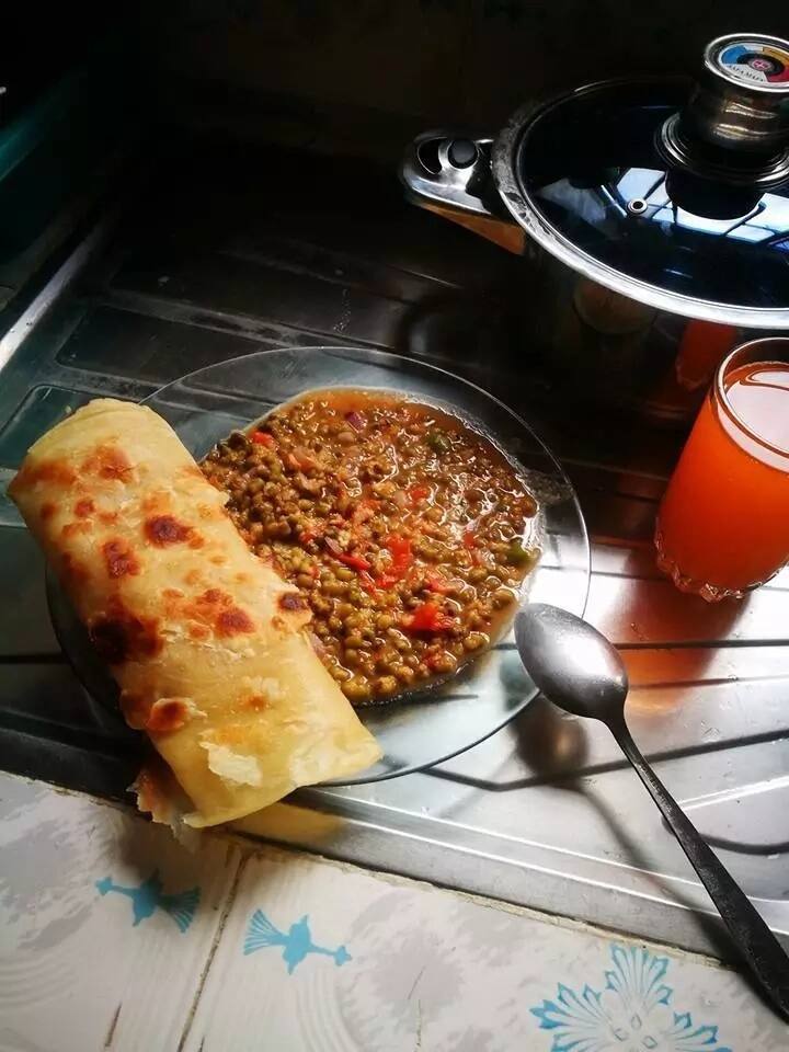 20 extremely hilarious kitchen hacks we bet every Kenyan must have tried