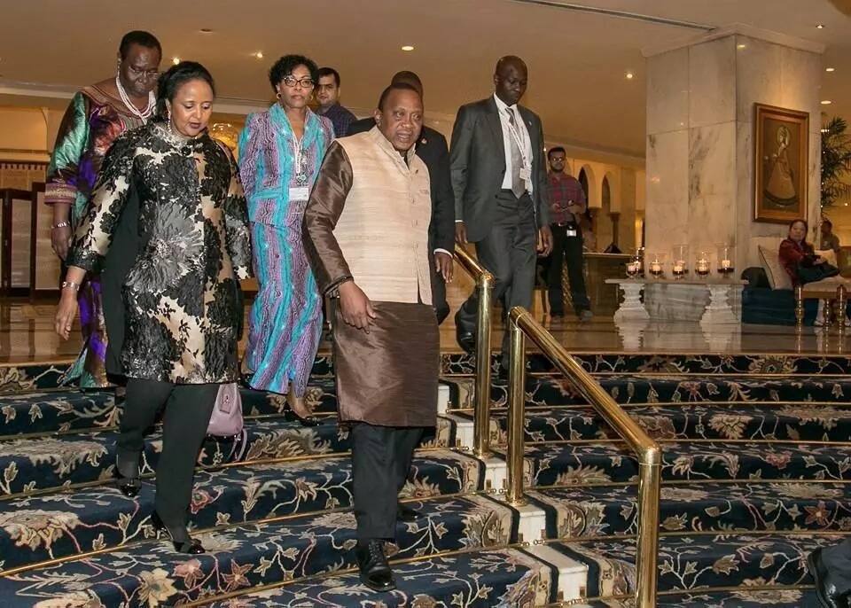 See Uhuru Clad In Traditional Indian Kurta Pajama