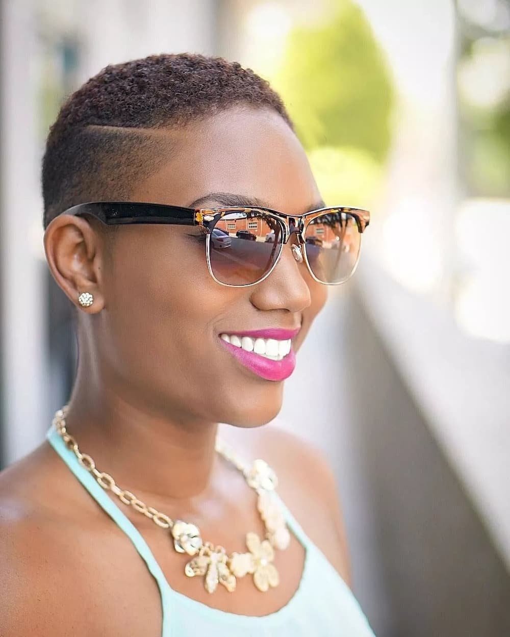 Short haircuts for black women - Tuko.co.ke