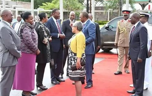 Uhuru Kenyatta was praised for honouring the Benga musician.