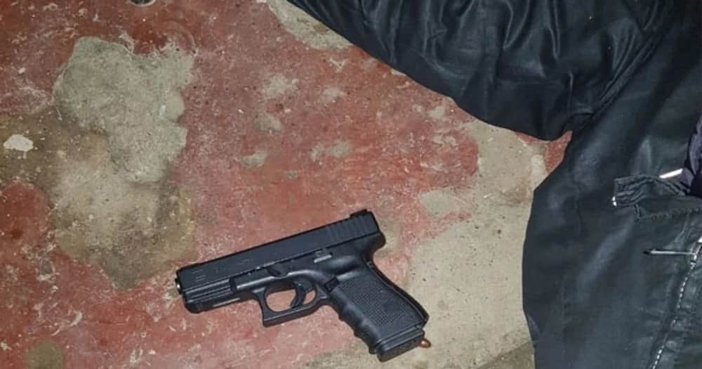 Armed robbers shoot and injure two police officers in Kayole, steal gun