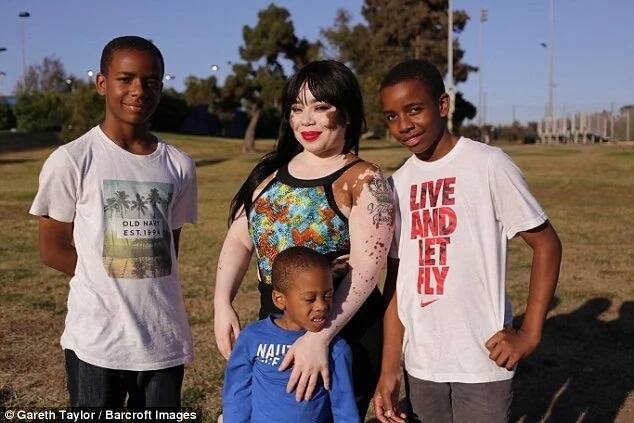 Tanesha suffered from low self-esteem until she became pregnant with her twins, now aged 12