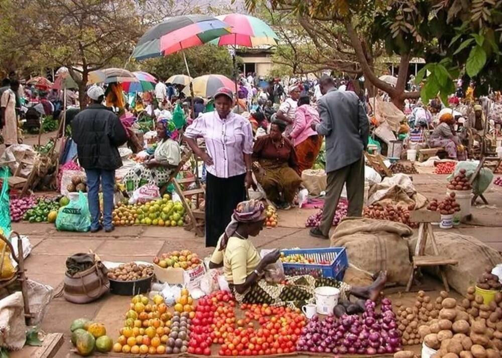 Kalameni atokomea na hela za akina mama