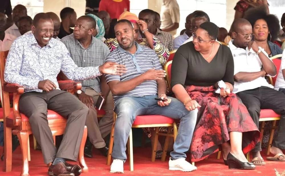 Ruto defies Uhuru, says he will continue launching projects