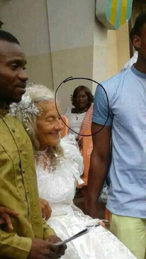 Young man surprises many after marrying very old lady(photos)