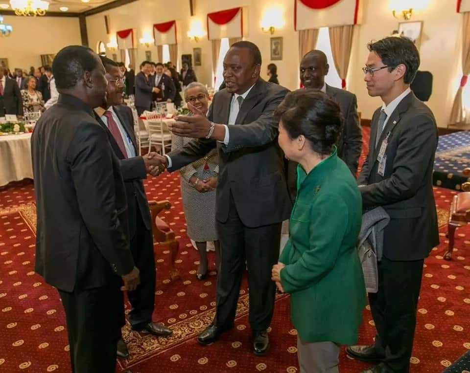 President Uhuru meets Raila at State House