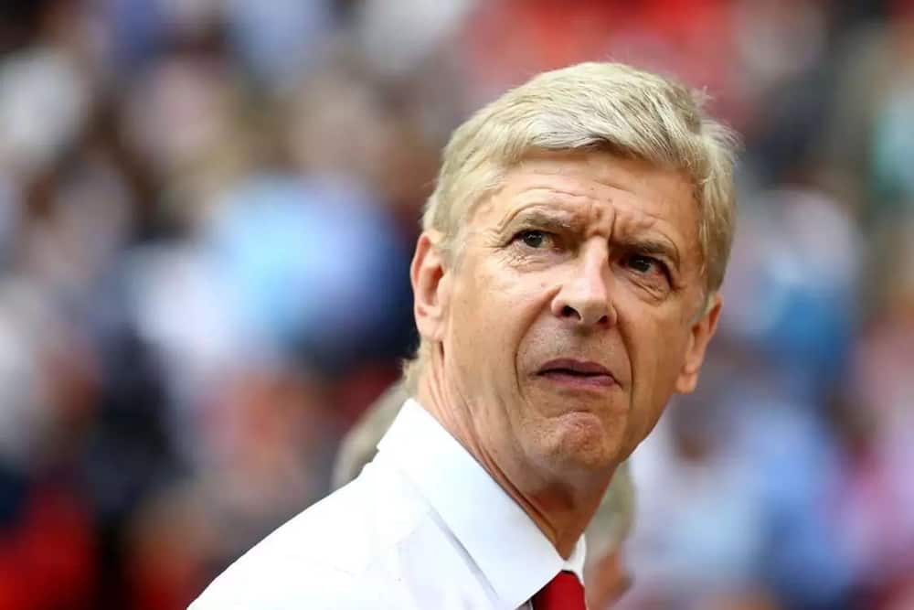Bintiye Arsene Wenger wa Arsenal akiaga Chuo Kikuu cha Cambridge baada ya kufuzu vyama (picha)