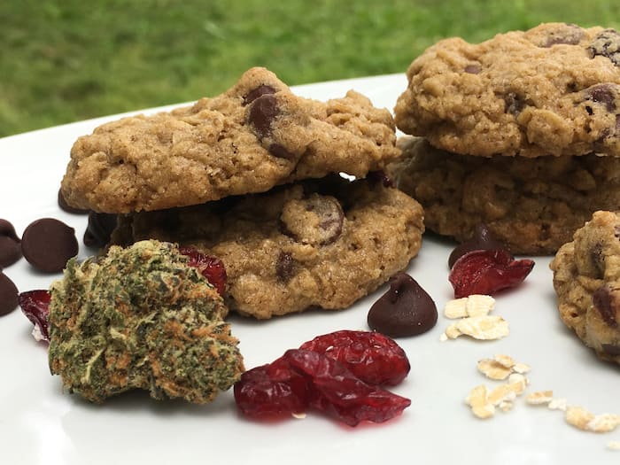 8 quick and easy steps to making highly potent weed cookies for your