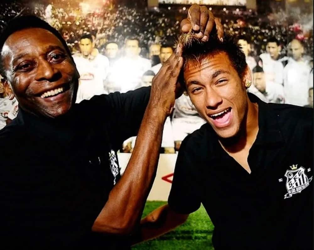 Pele amtaja Neymar na wachezaji wengine wawili kama wanasoka bora duniani