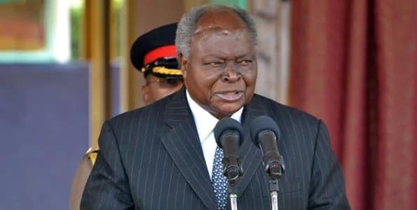 Mwaniaji ubunge alimkataza Mwai Kibaki kuhudhuria mazishi ya mkewe kwa sababu hii itakayokushangaza