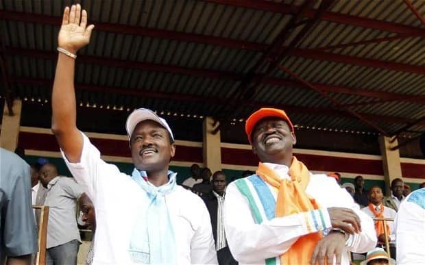 Kalonzo Musyoka ni wazi aliiweka kando azma ya kuwa RAIS na kumwachia Raila. Kwa nini?