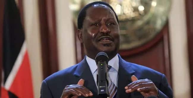 Do not worry about your jobs, Uhuru will be ex-president after elections - Raila tells chiefs